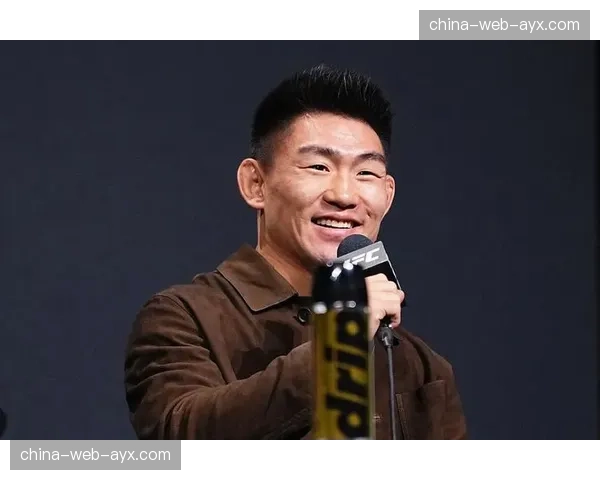 UFC选手宋亚东投入半年时间全心备战,组建豪华教练团队 UFC选手宋亚东投入半年时间全心备战,组建豪华教练团队